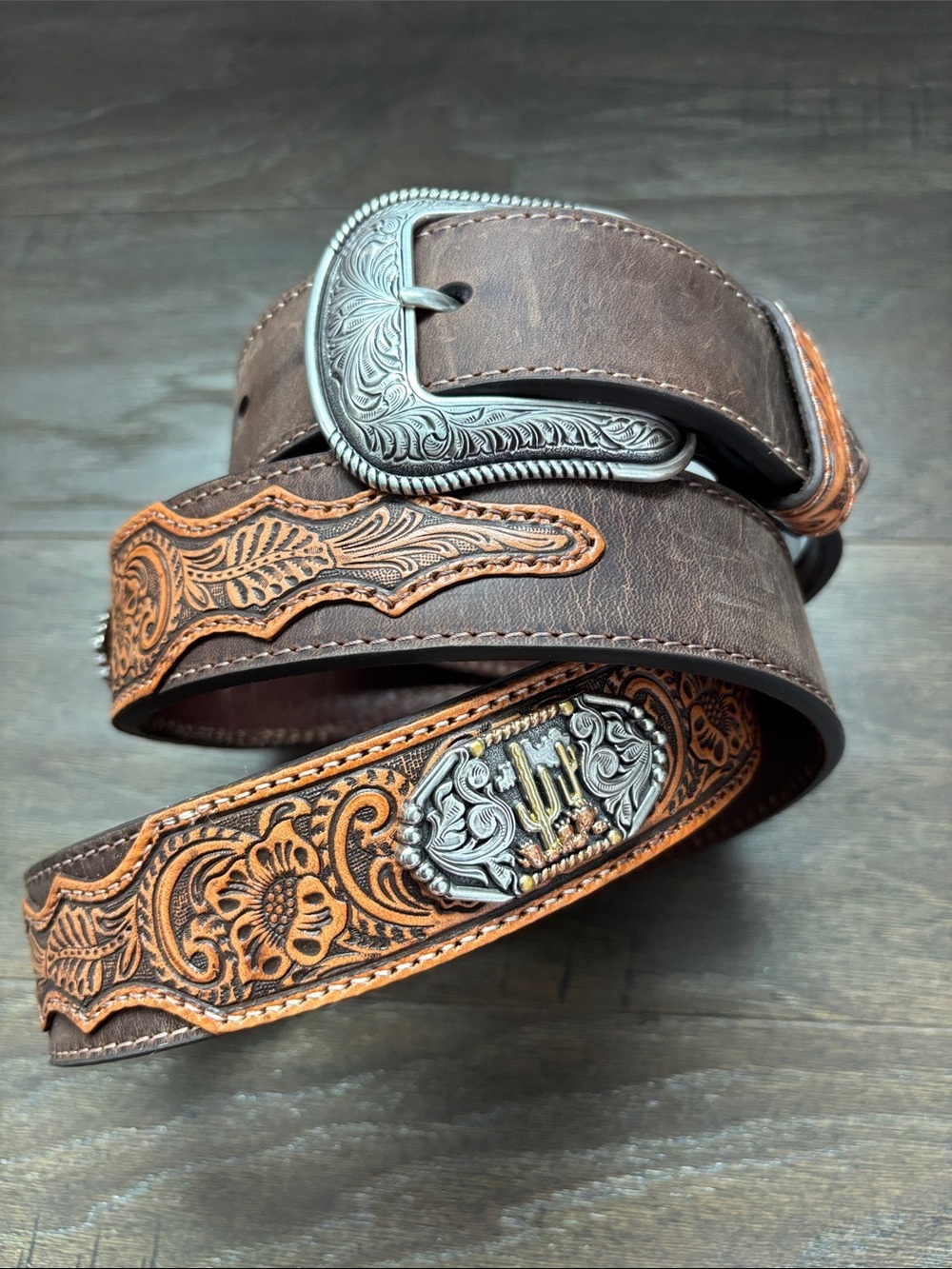 3D Belt Co. Genuine tooled leather,silvertone removable buckle,metal cactus